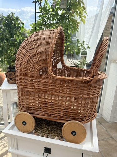 Antiker vintage puppenwagen - vintage,