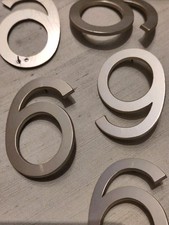 Vintage Aluminium Zahlen "6"