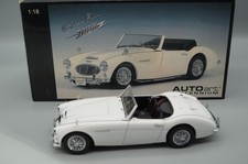 1:18 AUTOart Millennium Austin Healey 3000 MKI WHITE 70701 PRE-OWNED- -TS645-