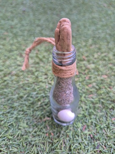 Kleine flasche sand ostsee - flasche,