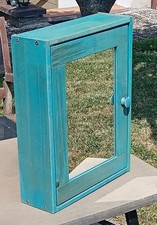 klein Möbel Holz Schrank mit Spiegel türkis  45 x 35 x 12 cm used shabby chic