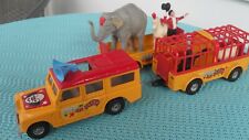 Corgi Circus Jean Richard 2 Anhänger mit Figuren