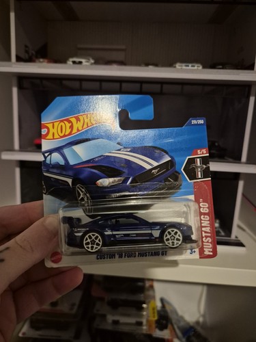 Hotwheels ford mustang - hotwheels,