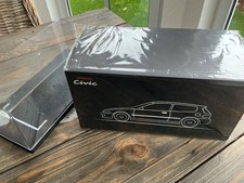 LCD 1:18 Honda Civic SiR II EG6 VTEC Red / inklusive Vitrine