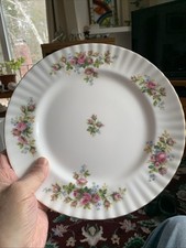 1 Royal Albert MOSS ROSE