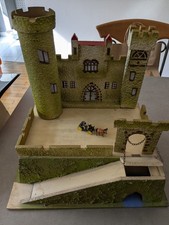 Sehr alte Burg, wohl Vorkrieg