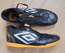 Umbro Fußballschuhe Herren Gr. 45 Hallensohle