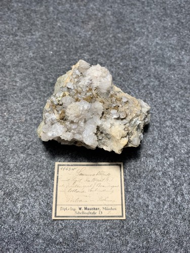 Goethit samtblende pyrit - goethit,, samtblende,