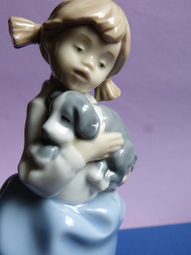 Nao spain lladro daisa - by,