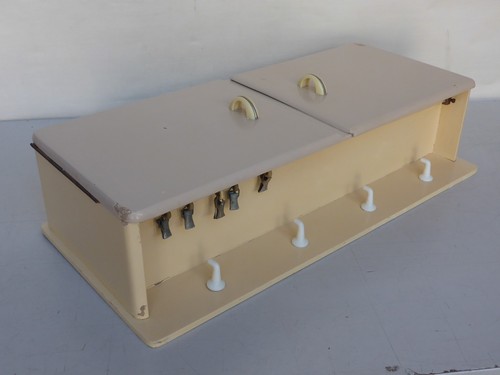 Alter kleiner wandschrank - alter,