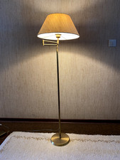 Sehr schöne Stehlampe, schwenkbar, Lampenschirm Textil, Messingfuß