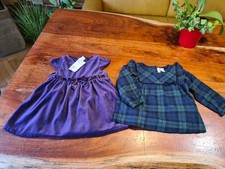 2 neue Baby Mädchen Kleider