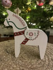 Schwedisches weißes Dalapferd