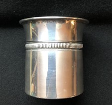 Versilberter Becher 6 cm hoch