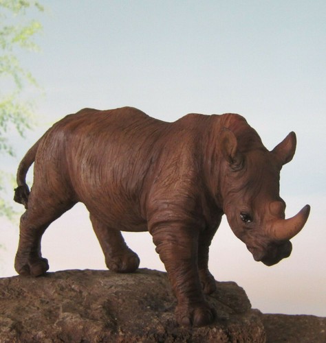 Stehendes nashorn 21cm figur - stehendes, l:21cm