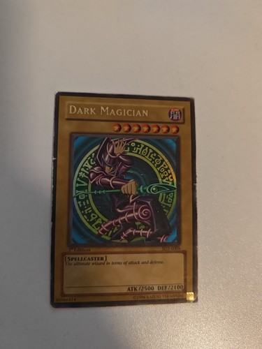 Dark magician - yu-gi-oh!,