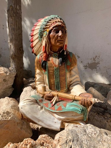Vtg universal statuary - vtg,