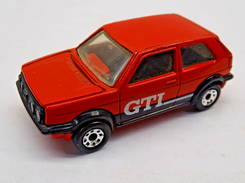 Matchbox volkswagen golf - matchbox,