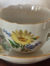 Moccatasse mit Untertasse Meissen  1. Wahl Schwerter mit Punkt Zeit zwischen...