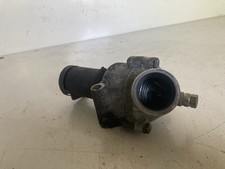 Original Mercedes-Benz Thermostatgehäuse A1022030374 W123 W124 W201 W460 W461