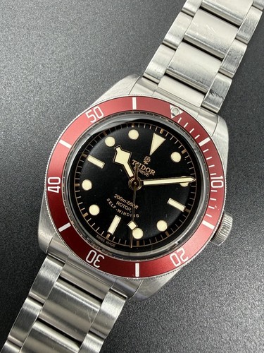 Tudor black bay - black,