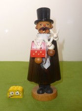 DDR Expertic Erzgebirge  1  Räuchermann Zauberer mit Kaninchen weiß  H ca. 19 cm