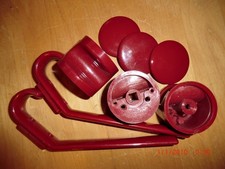 2 x HEWI Huthaken + 3 x HEWI Garderobenknopf - rubinrot - 70er Jahre