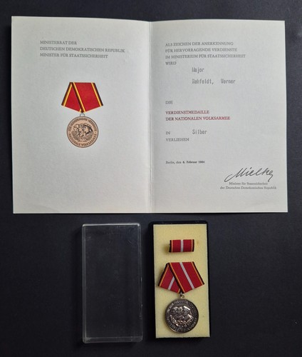 Ddr verdienstmedaille der nva - ddr,