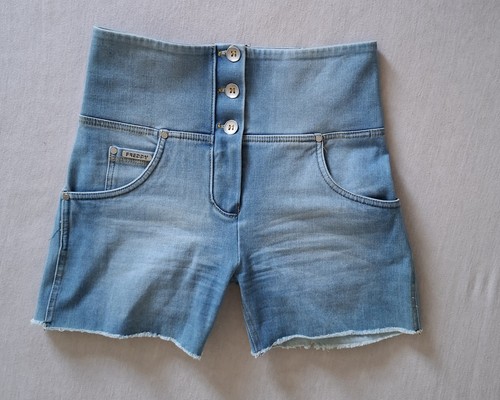 Freddy snug shorts hot - wr,