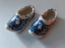 Miniatur Holzschuhe "Klompen" (NL) Keramik (handbemalt) / (Inklusive Versandk.)