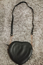 Tchibo Herztasche schwarz