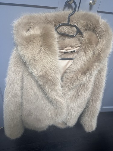 Kapuzen faux jacke - kapuzen,