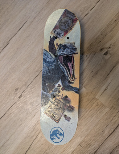 Jurassic world mini skateboard - jurassic,