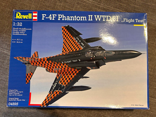 Revell phantom wtd 61 - f-4f, ii