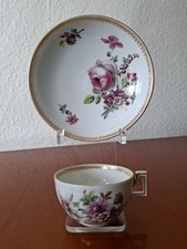 Meissen - Feine Empire Tasse + org. UT mit Blumenmalerei um 1774-1814 / NR. 2