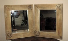 2 unbenutze Spiegel aus Altholt mit Stahlspiralenakzenten/je ca 30x25x2cm(LxHxT)
