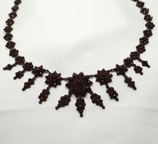 Wundervolles altes Granat