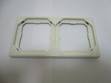 Merten OctoColor 2-fach Rahmen polarweiß gebraucht (K2/K5)