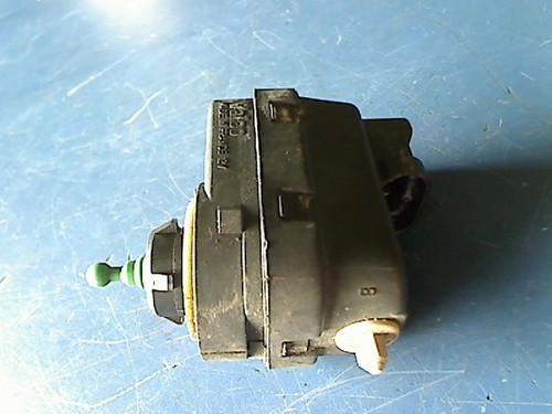 Scheinwerfer stellmotor links - scheinwerfer,