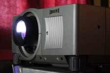 *Eiki LC-X4*LCD Beamer Projektor projector 5200 Ansi Lens-Shift(Sanyo PLC-XF30N)