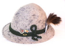 Wander-Filzhut m. 2 Krün-Abzeichnungen u. einem Wildschwein-Borsten, Gr.60, TOP!
