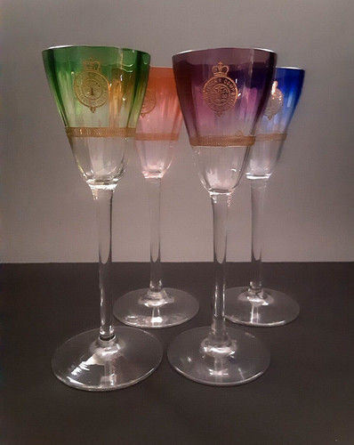 Vier antike jugendstil - vier,