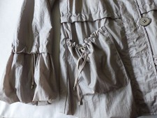 Jacke EASYCOMFORT Gr 36 hellgrau/silber Leichtgewicht schöne Details Top Zustand