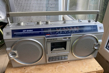 Sharp GF-5454Z radio vintage