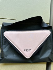 PRADA Beauty Paradoxe Triangle