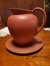 Wunderschöne Terrakotta oder Keramik Vase oder Krug mit Teller/Untersetzer