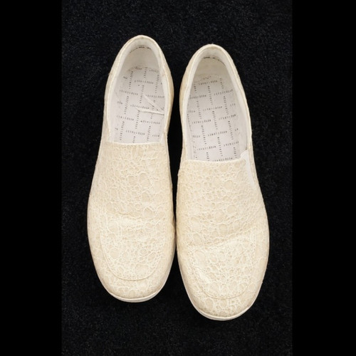 Easy street slip sneaker - street, slip-on