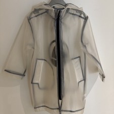 Petit Bateau Regenmantel 6 y
