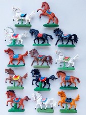 DDR Spielzeug 14 DDR Pferde Für Kleine Reiter. Für Indianer, Cowboys U. Ritter.