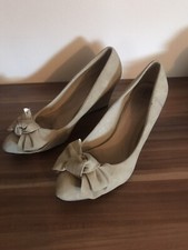 schuhe frauen getragen 39